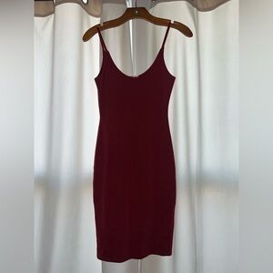 Elegant Burgundy Sleeveless Dress